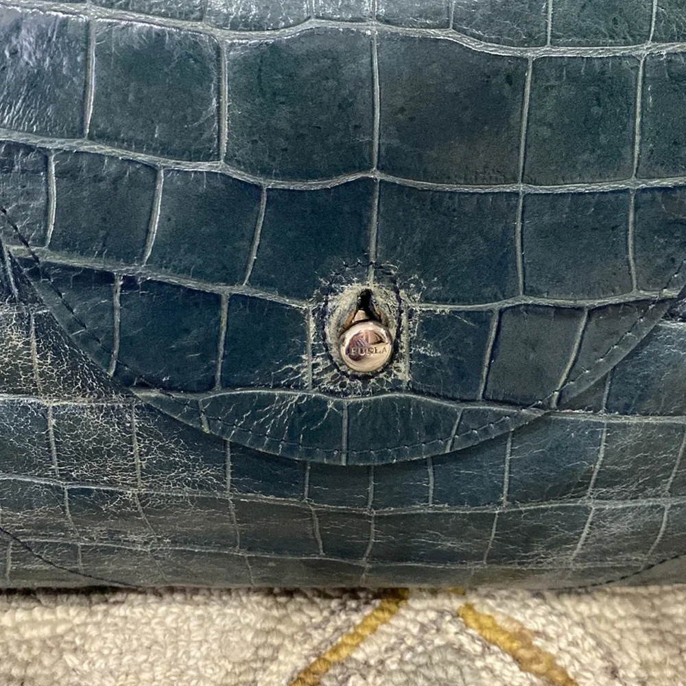💕 Furla gorgeous turquoise crocodile Italian leather x large satchel bag 💕